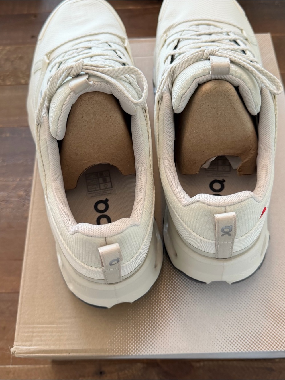 On Running Cloudhorizon Waterproof Men's Sneakers — Cream/Off-White - Picture 4 of 8